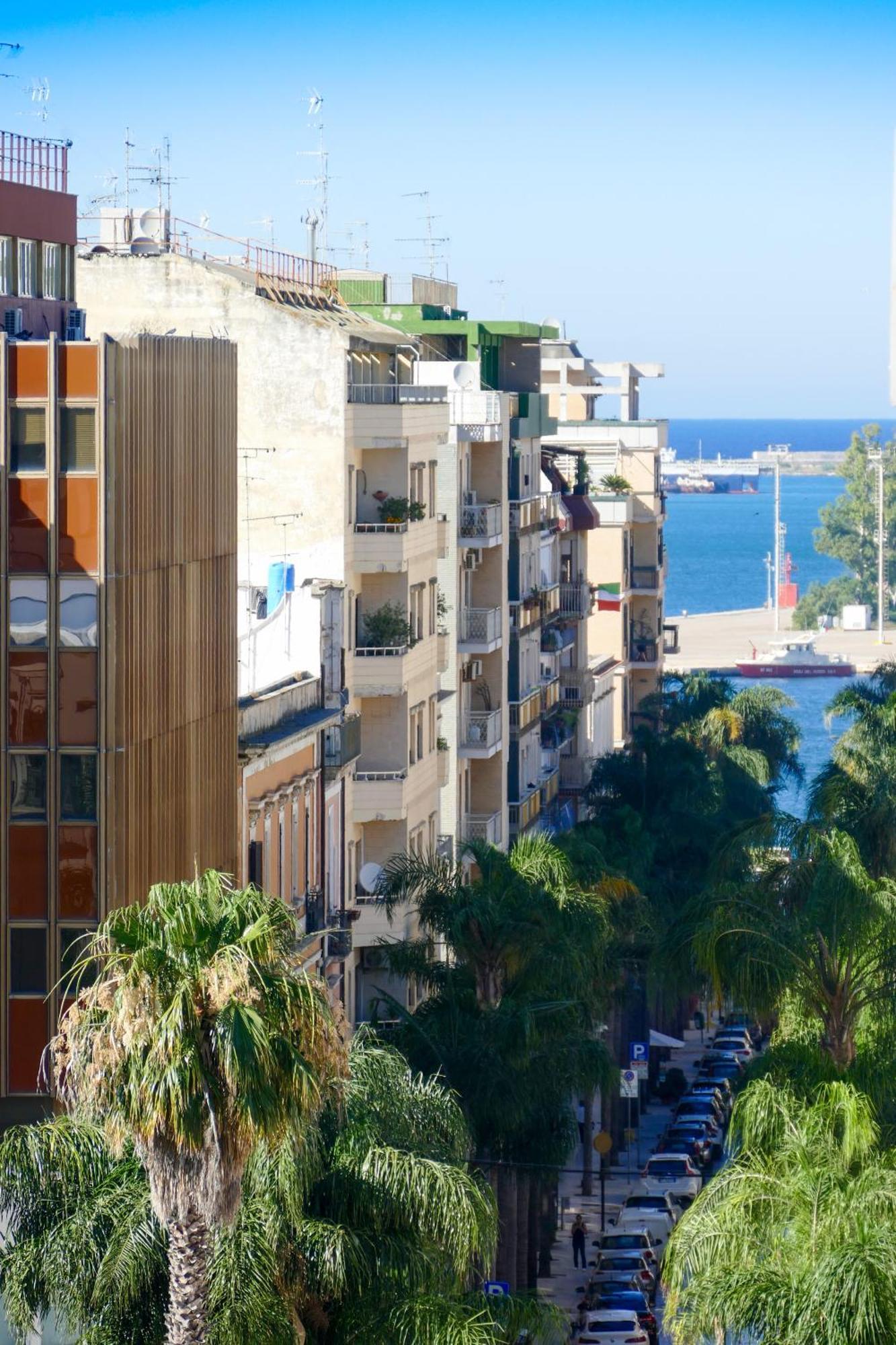 Agora Connect Space Brindisi Esterno foto